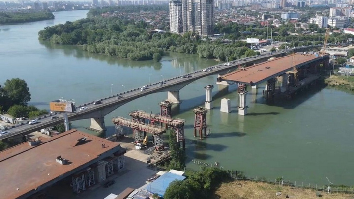 «Сдать его планируем в 2023 году». Яблоновский мост готов уже на 60%