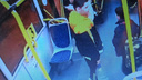 Пропавший в Перми мальчик попал на камеру в автобусе. Волонтеры ищут женщину, которая была с ним