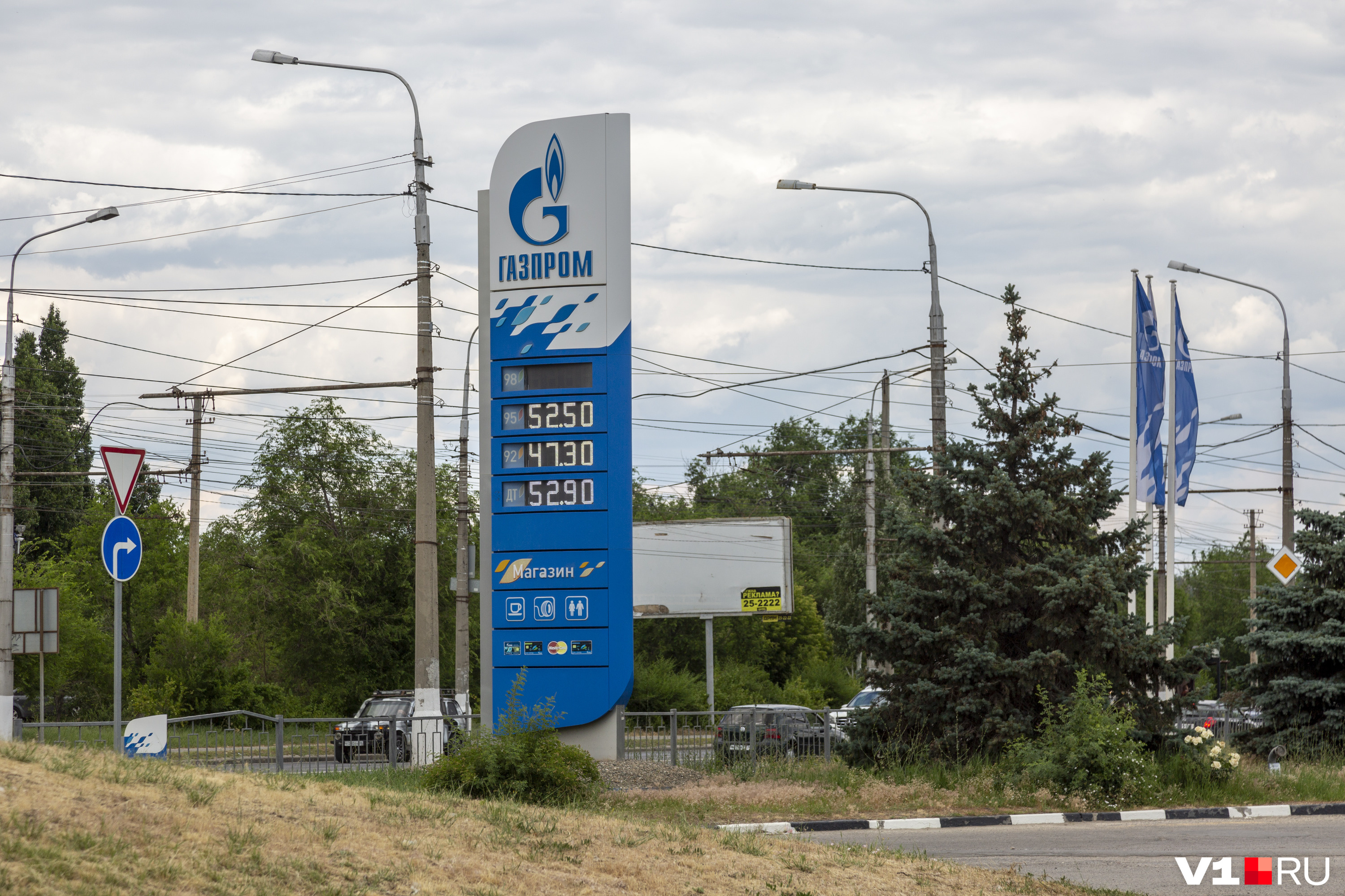Столько в июне стоил обычный бензин в Волгограде