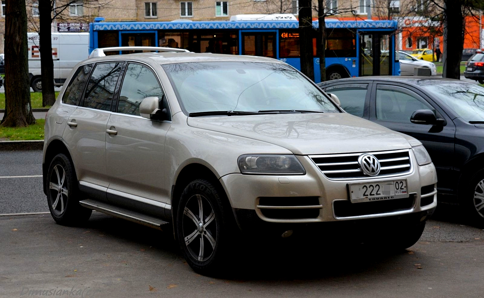 2016 год, Москва. На фоне — автобус 434, который следует по маршруту в Юго-Западном округе