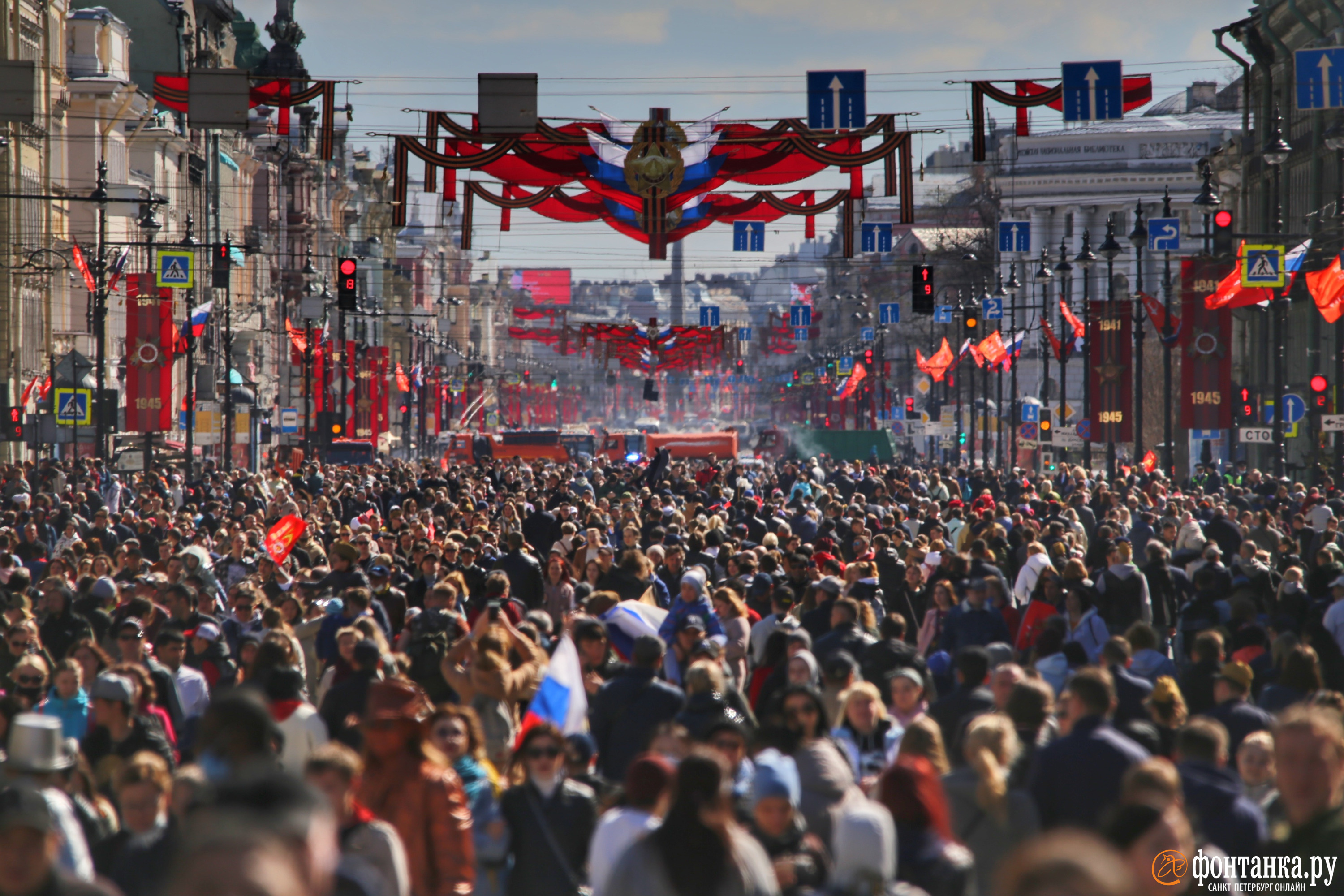 Празднование Дня Победы на Невском