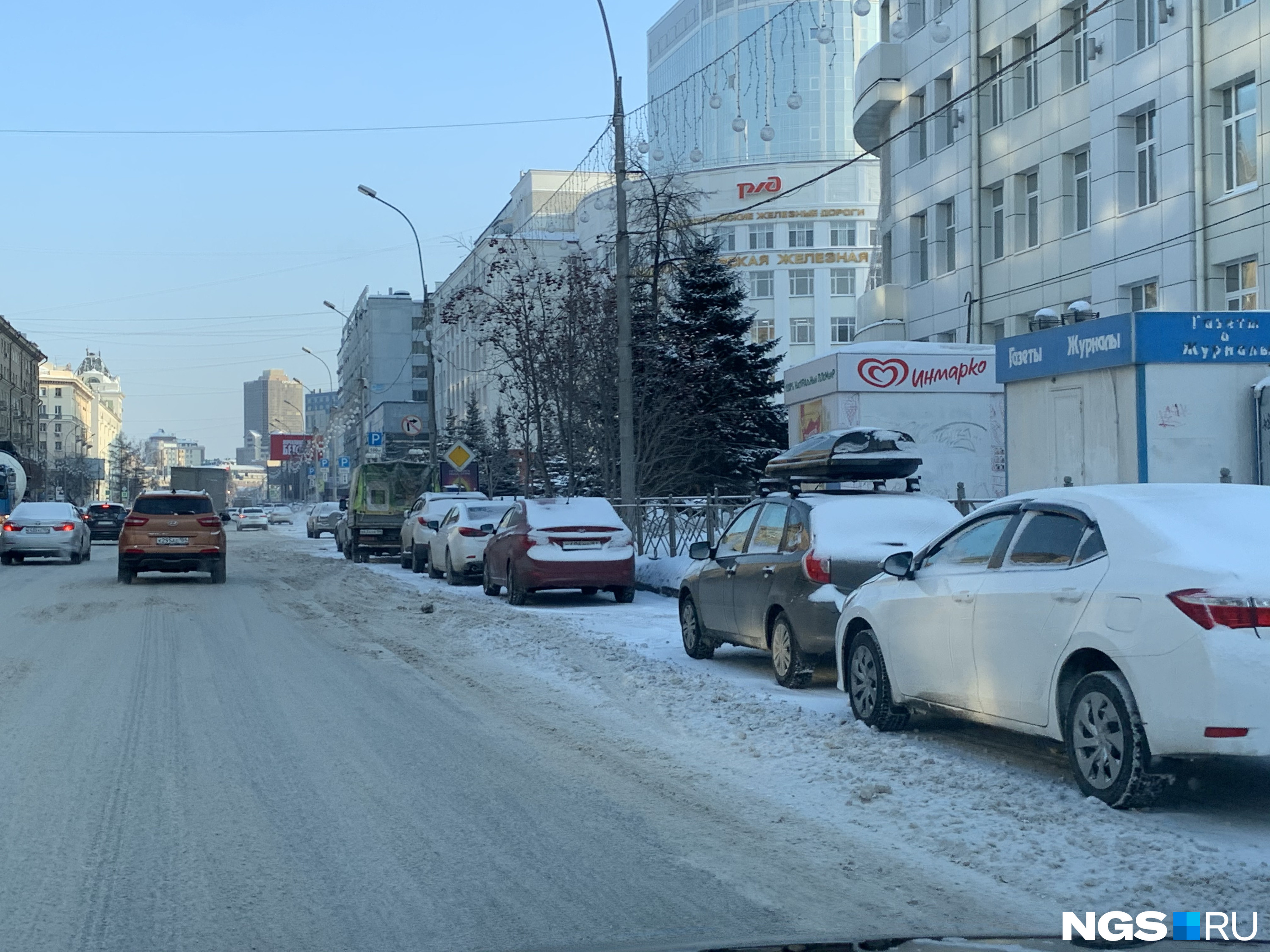 Коме фото на вокзальной магистрали