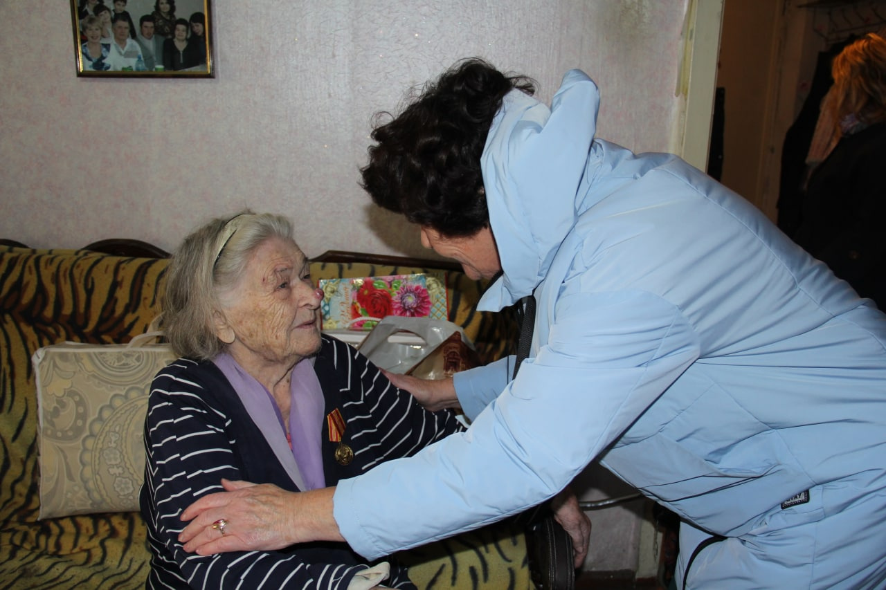 Ветеран-медик из Читы отметила 100-летний юбилей