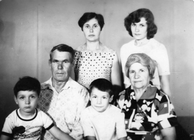 В послевоенное время Михаил Алексеевич завел семью и много лет работал на ялуторовском лесозаводе