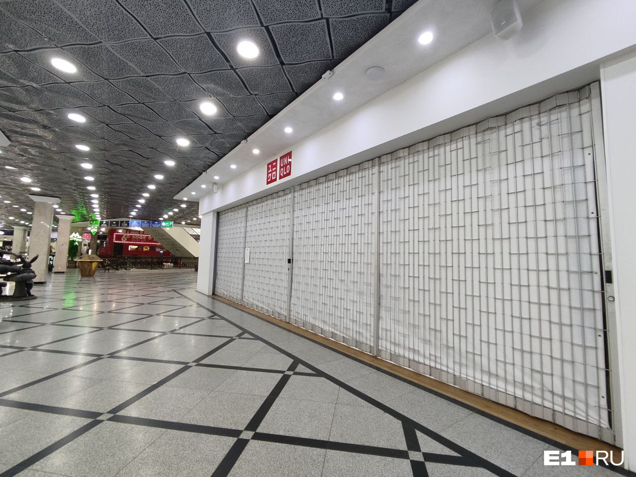 Магазины закрываются. В Екатеринбурге назвали три самых опустевших торговых центра