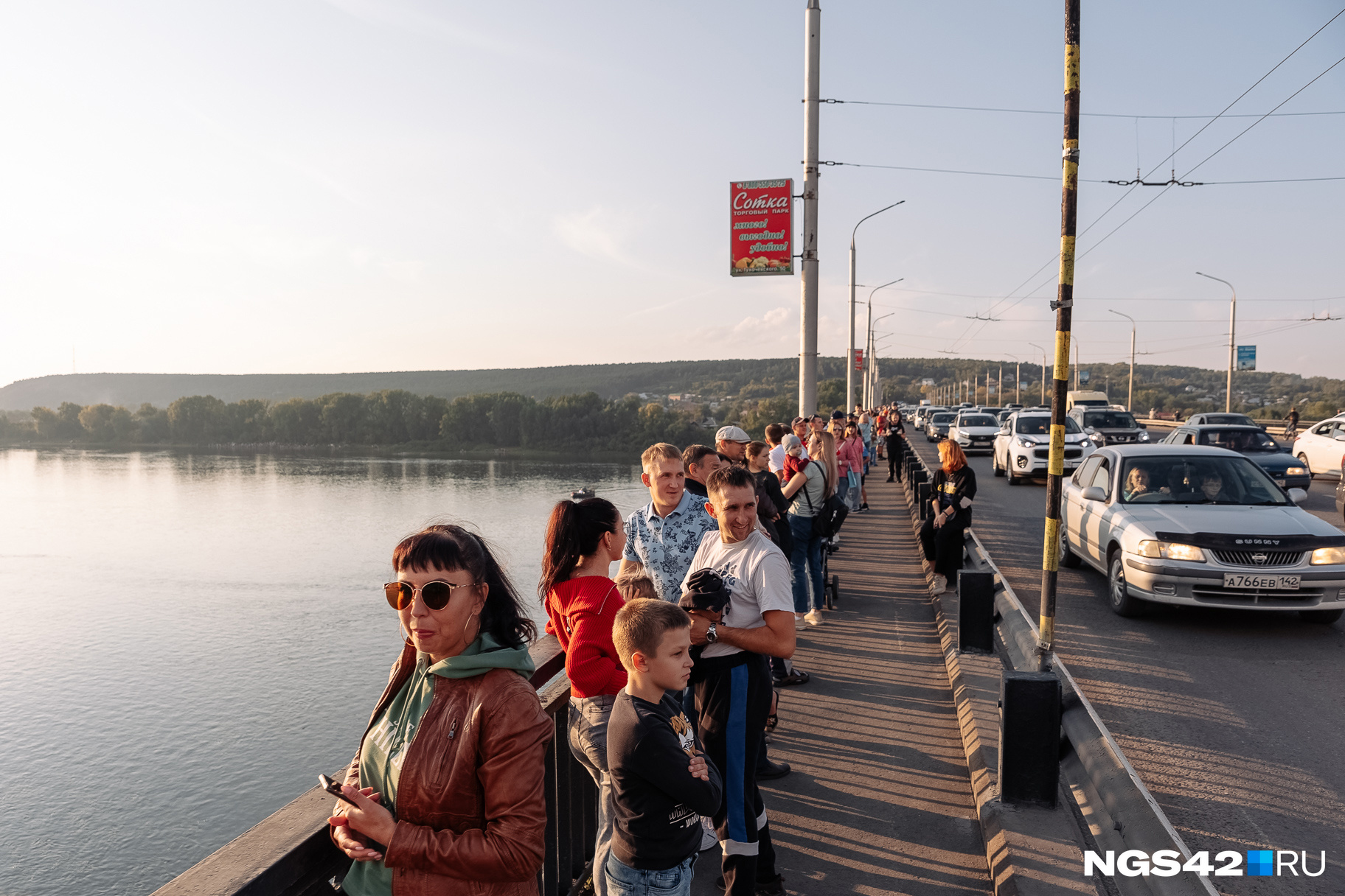 Кемеровчане стали собираться на точках обзора задолго до начала полетов Кемеровчане стали собираться на точках обзора задолго до начала полетов