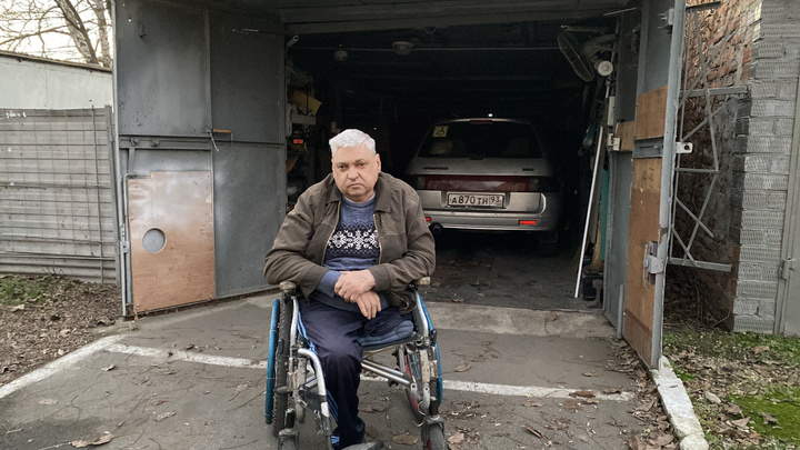 «300 лет мне эта слава не нужна». История жителя Тимашевска, который создал подъемник для инвалидной коляски и прославился на всю страну