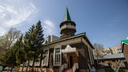 Общежитие, госпиталь, театр — во что превращалась первая мечеть Новосибирска и почему оттуда выселяют мусульман