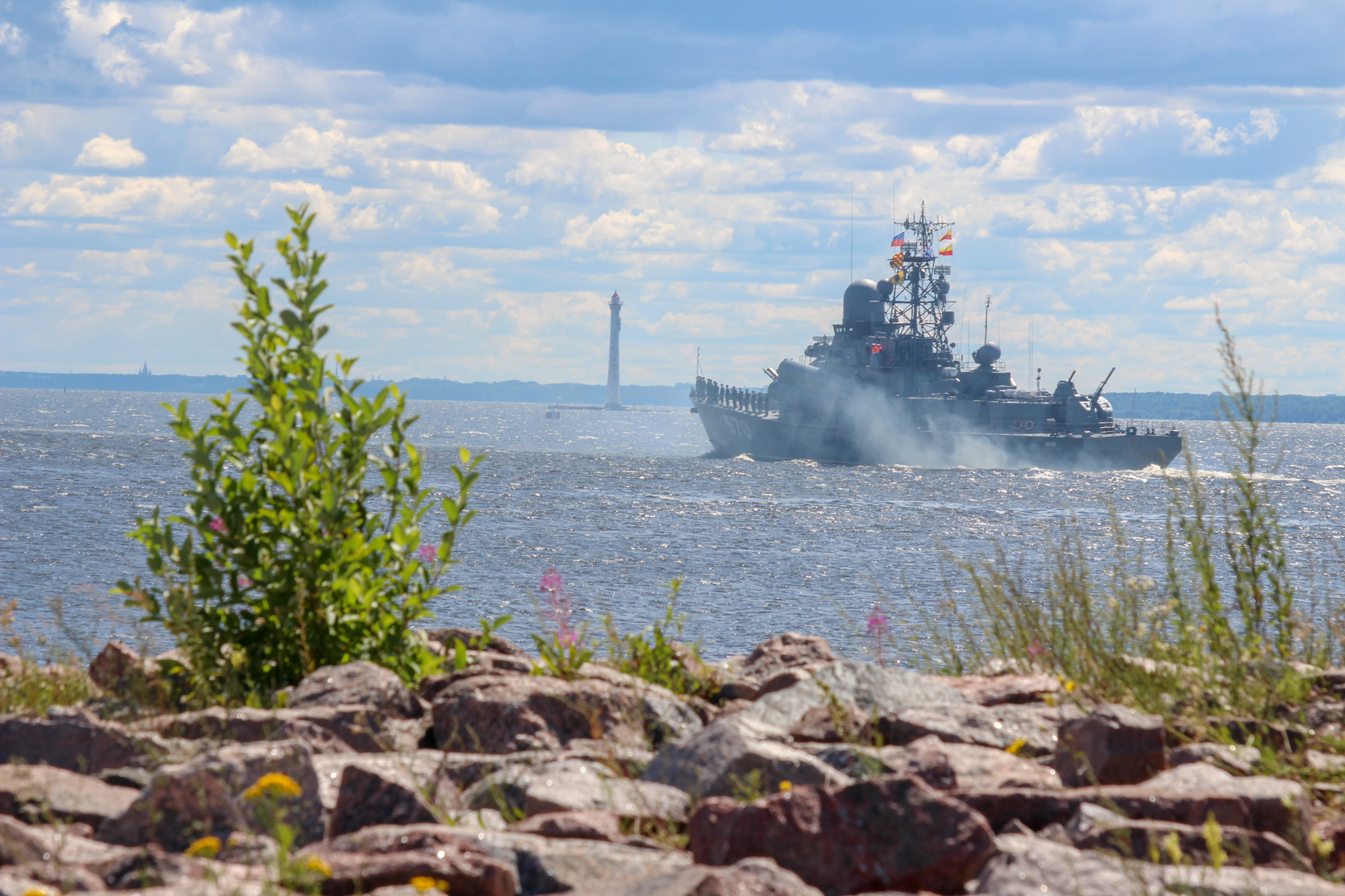 Военно морской в кронштадте. Парад ВМФ В Кронштадте 2022. Парад в Кронштадте 2022 в день ВМФ. День ВМФ 2022 Кронштадт. Балтийский флот Кронштадт.