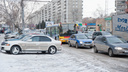 В Новосибирске автомобилисты в выходной застряли в <nobr class="_">7-балльных</nobr> пробках