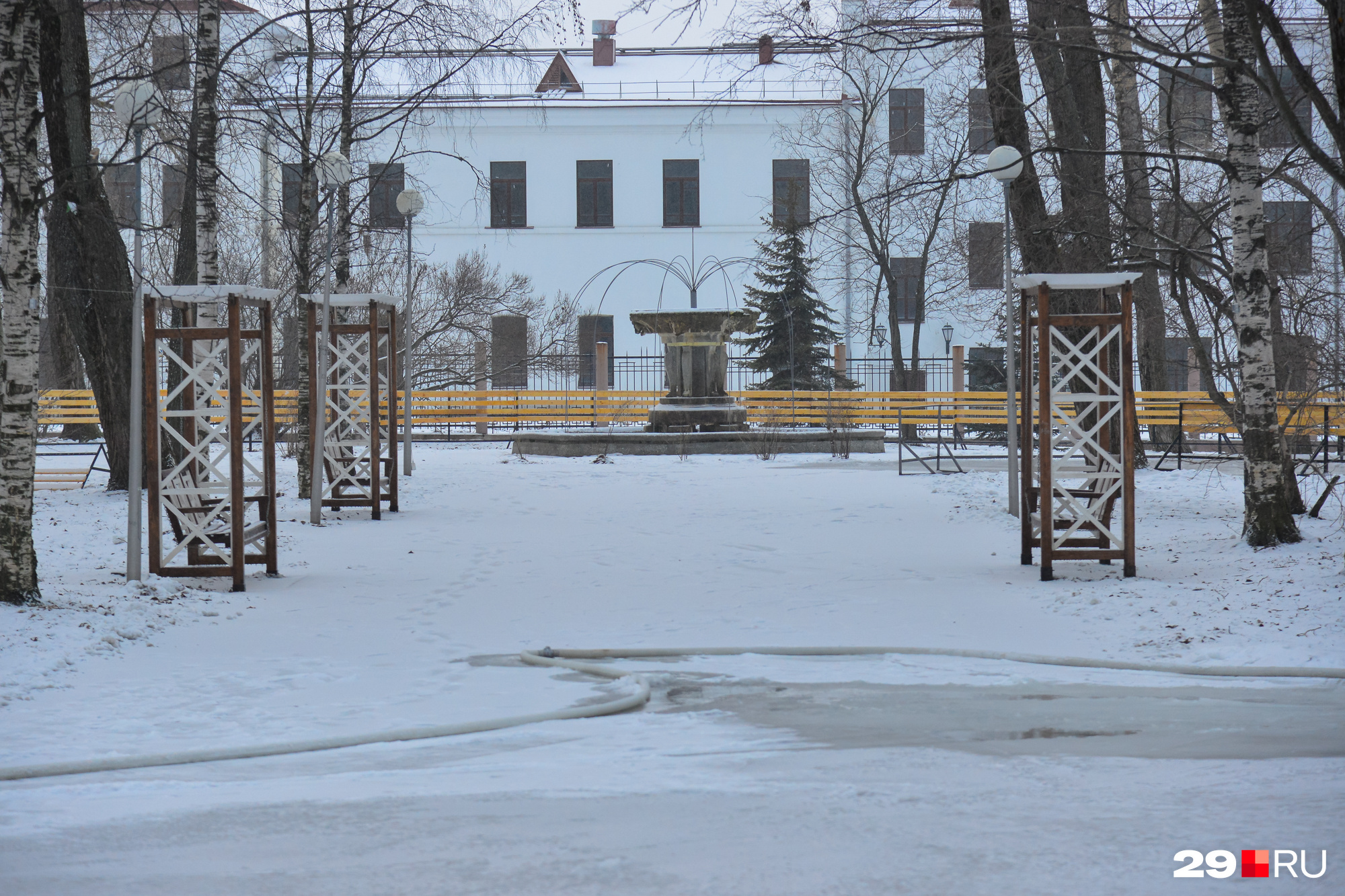 Каток петровский парк