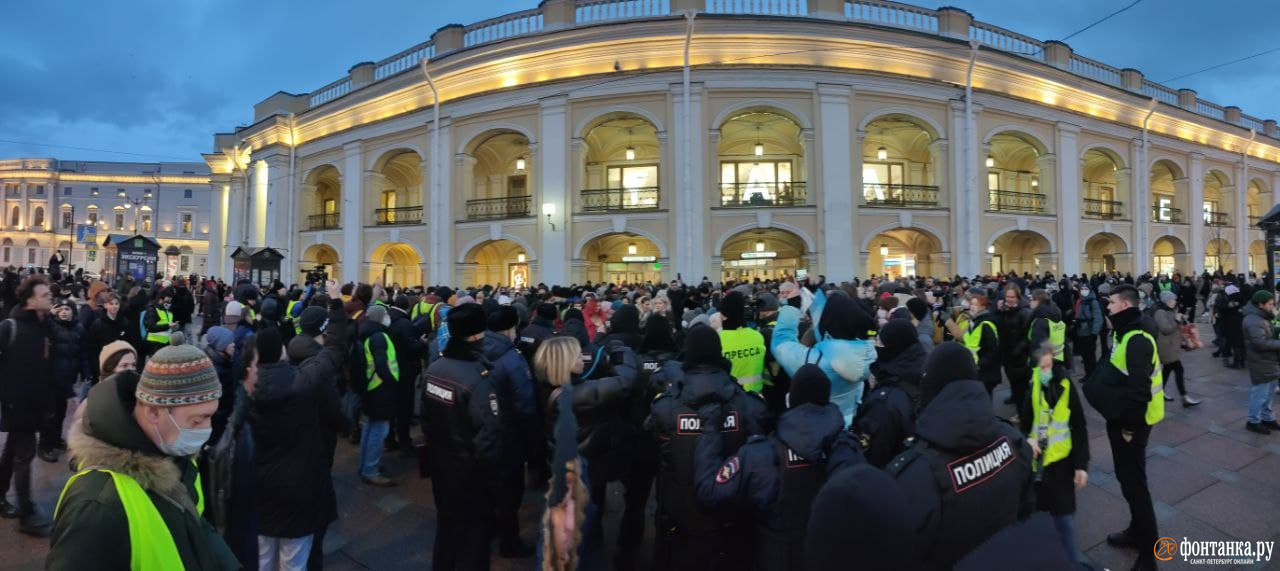 Включи последние новости. Митинг в Санкт Петербурге. Протесты в Питере. Протесты в Москве. Протесты в России.
