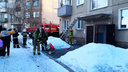 Годовалых двойняшек и женщину на ИВЛ эвакуировали из пожара в пятиэтажке под Новосибирском