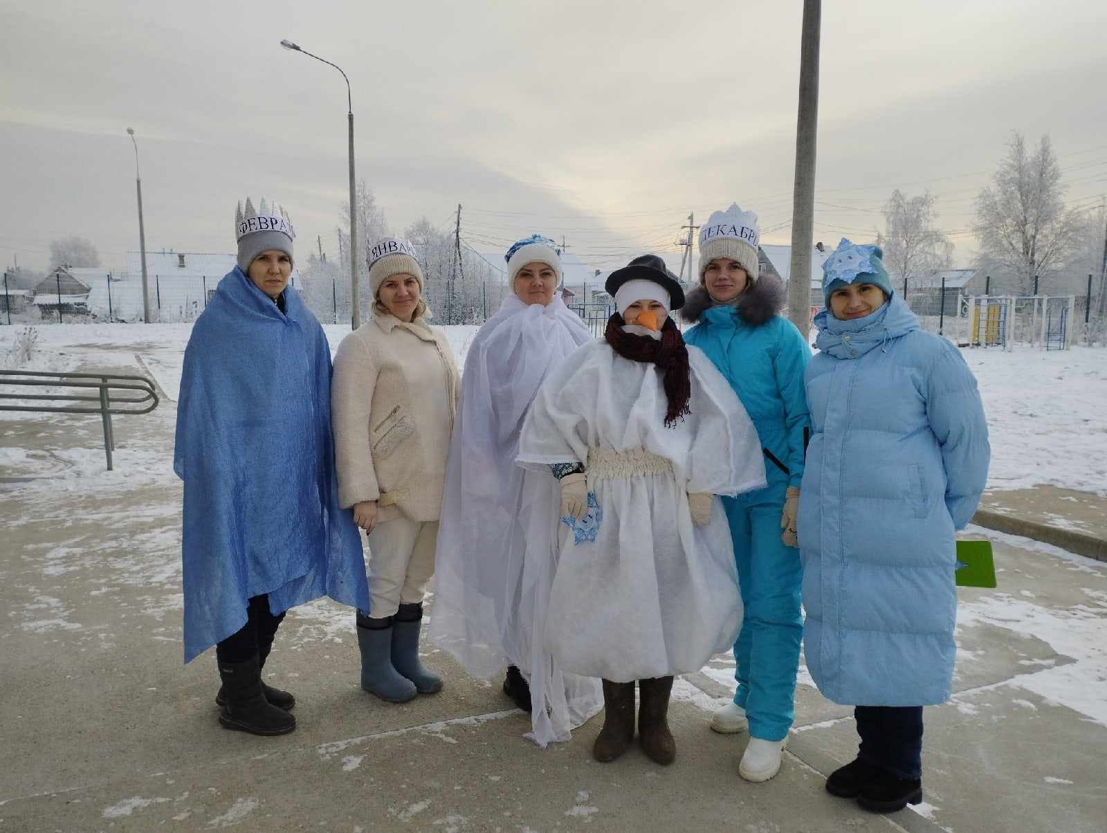 Мамы и педагоги шили костюмы для постановки Мамы и педагоги шили костюмы для постановки