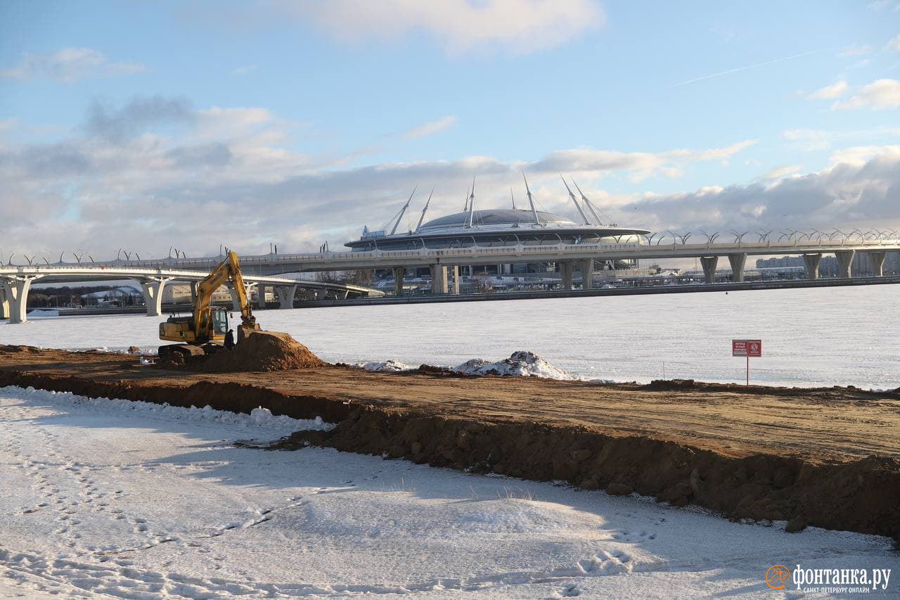 Песок на снегу. Парк 300-летия готовят к труду и обороне - 13 января 2022 -  ФОНТАНКА.ру