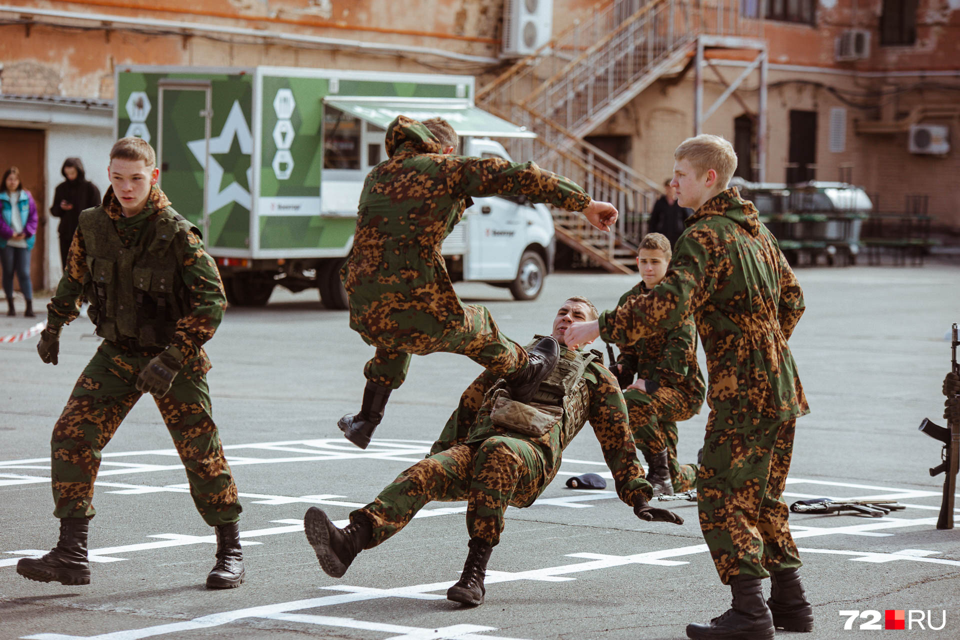 В Тюмени начался весенний призыв в армию, Как проходит призыв в армию в  Тюмени, Как призывники могут откосить от армии, военкомат в Тюмени, —  апрель, 2022 - 22 апреля 2022 - 72.ru