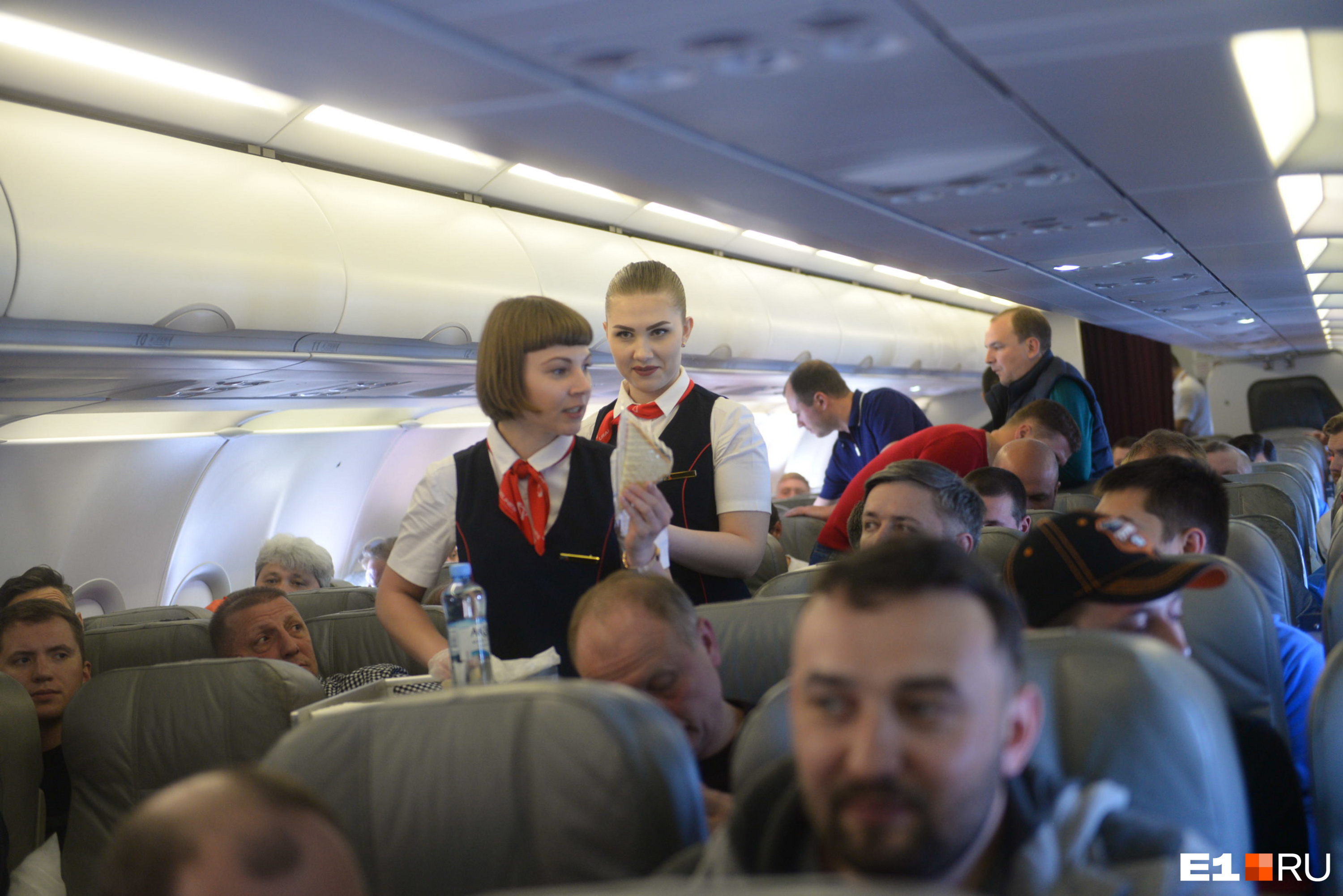 Худший выбор: почему в самолете нельзя пить томатный сок один медицинский факт