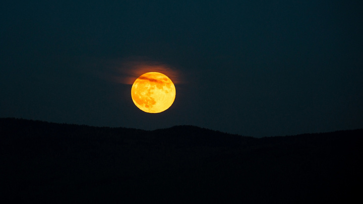 Полное лунное затмение ждет землян. Красноярцы смогут увидеть только его часть