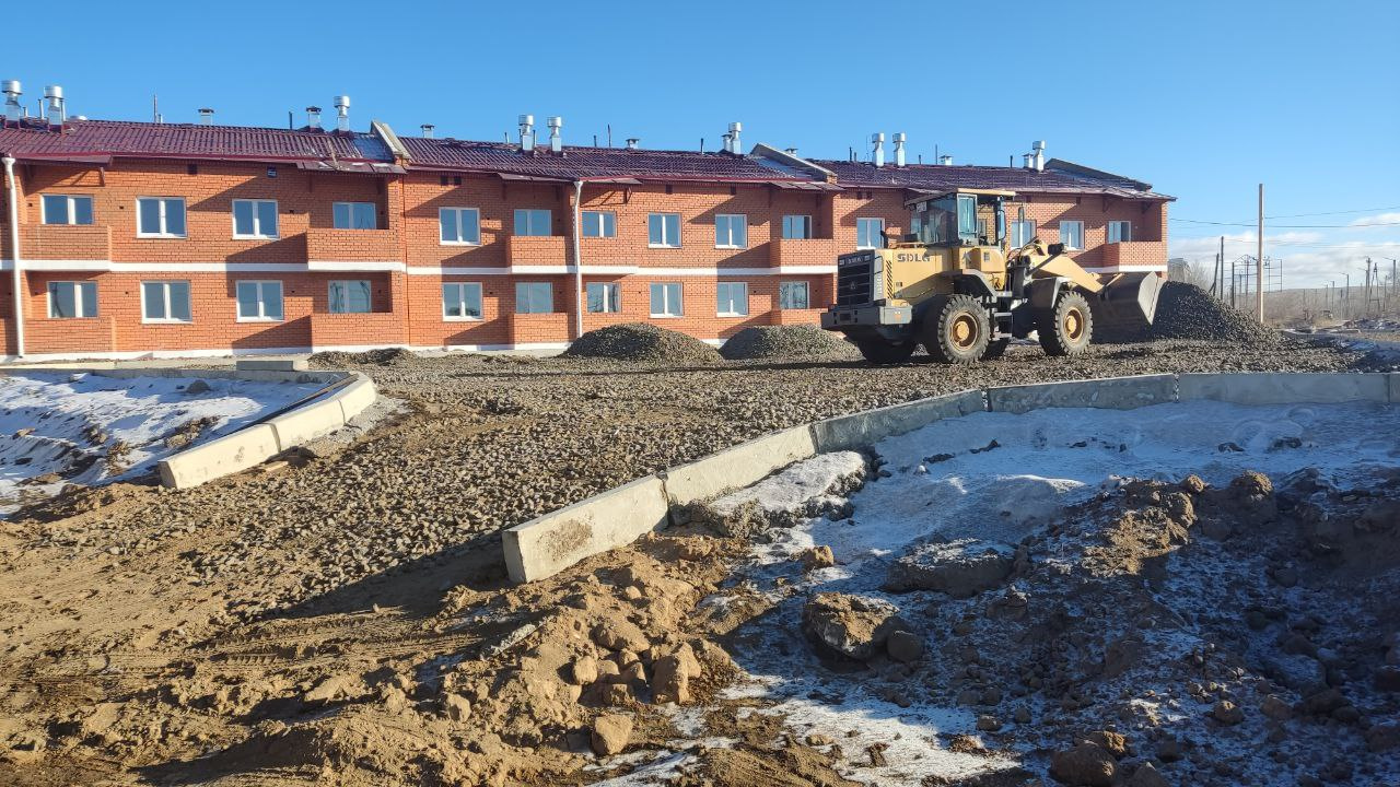 Частный дом в Борзе попал под угрозу затопления из-за строительства жилья для сирот