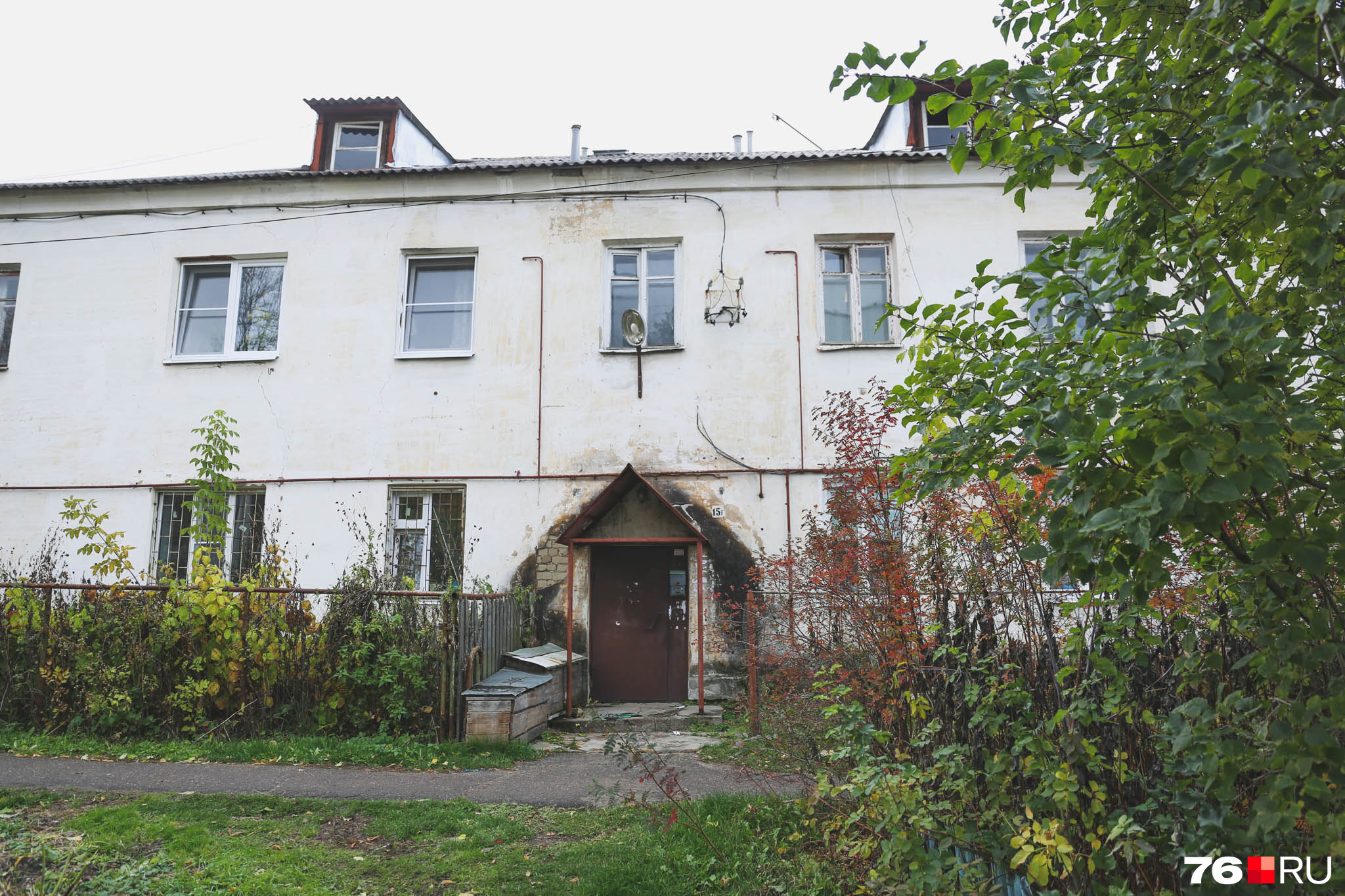 Дом, в котором живет семья Евгении, построен в 1965 году и не считается аварийным