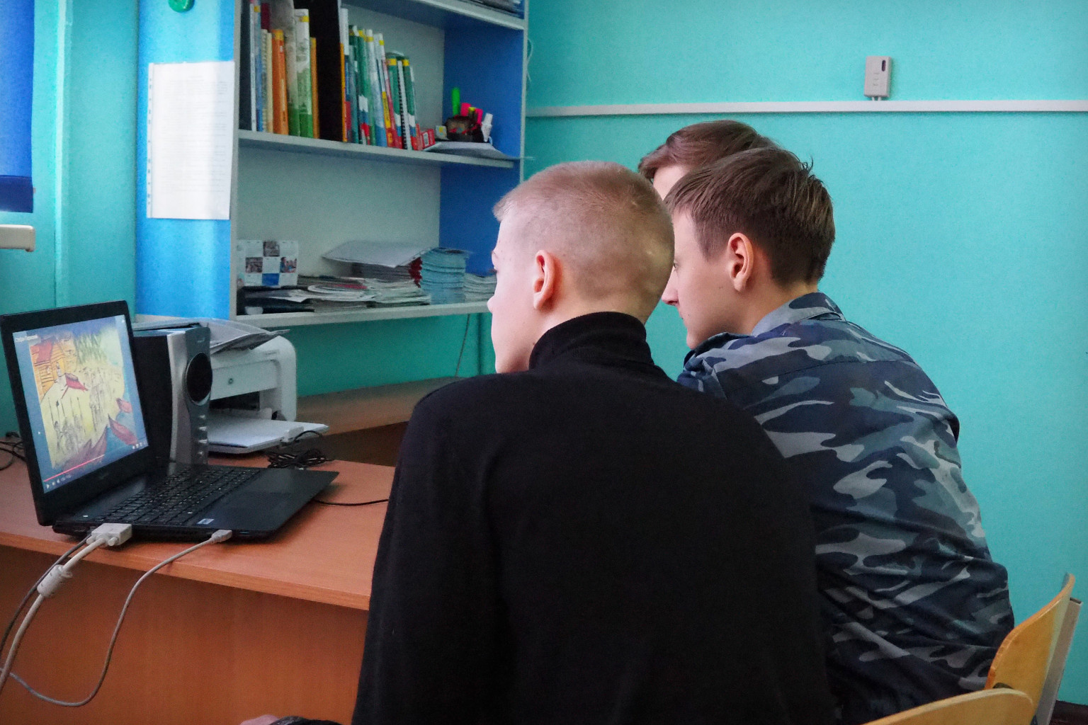 Челябинский кузнечно-прессовый завод на протяжении многих лет оказывает поддержку школам