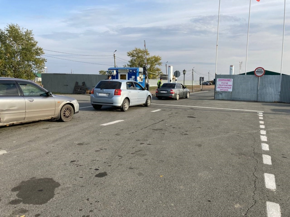 В Тюменской области пройти границу можно на машине и пешком, как и в Челябинской области В Тюменской области пройти границу можно на машине и пешком, как и в Челябинской области