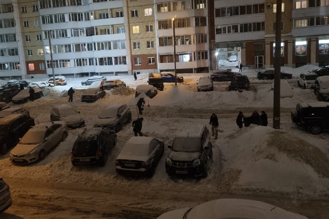 Сейчас 23. Сугробы в Архангельске. Архангельск снег. Архангельск снегопад. Снег в Архангельске сегодня 2022.