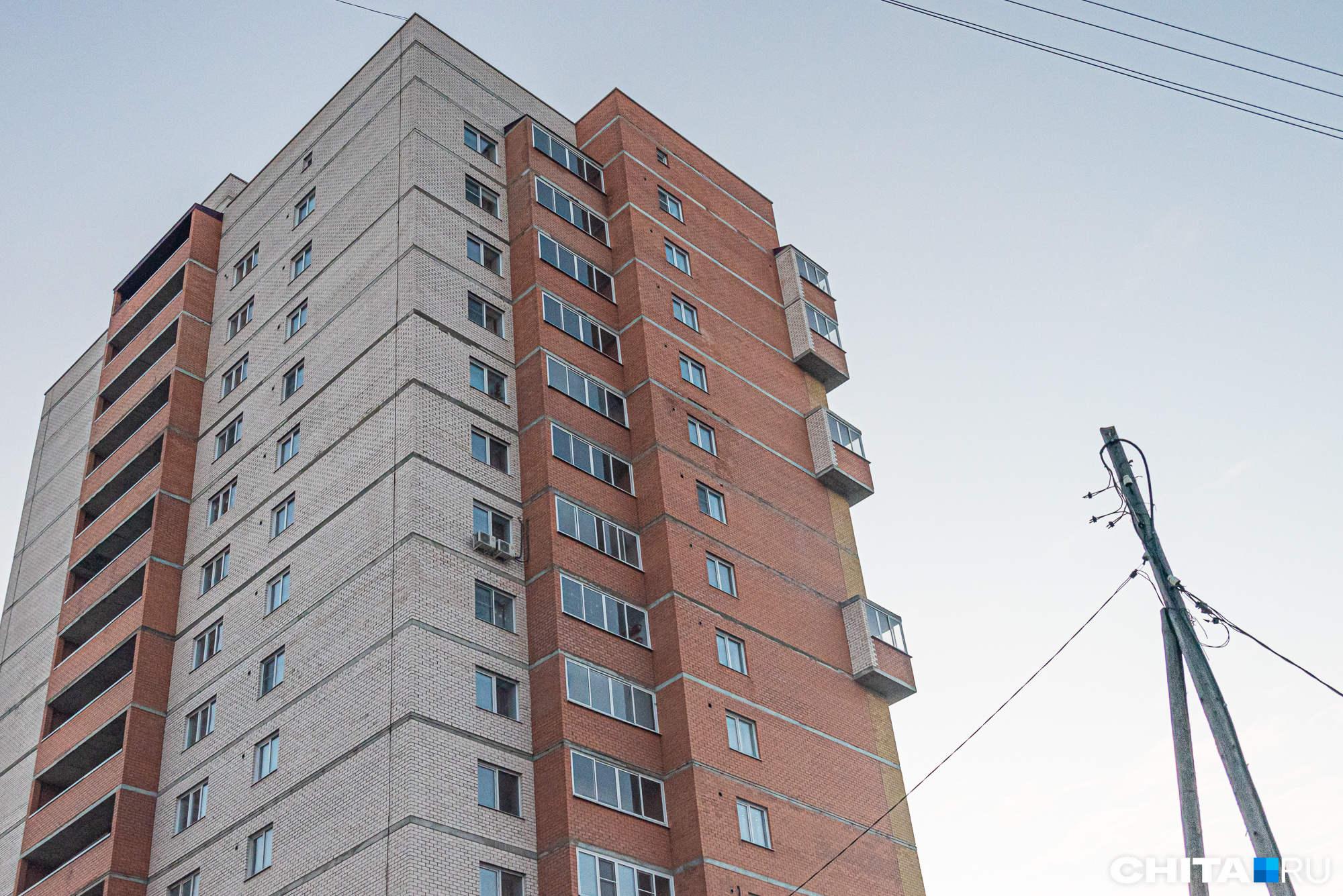 Девушка разбилась, упав с девятого этажа в Краснокаменске