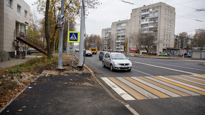 «Пробка конкретная»: в Ярославле в утренний час пик случился транспортный коллапс