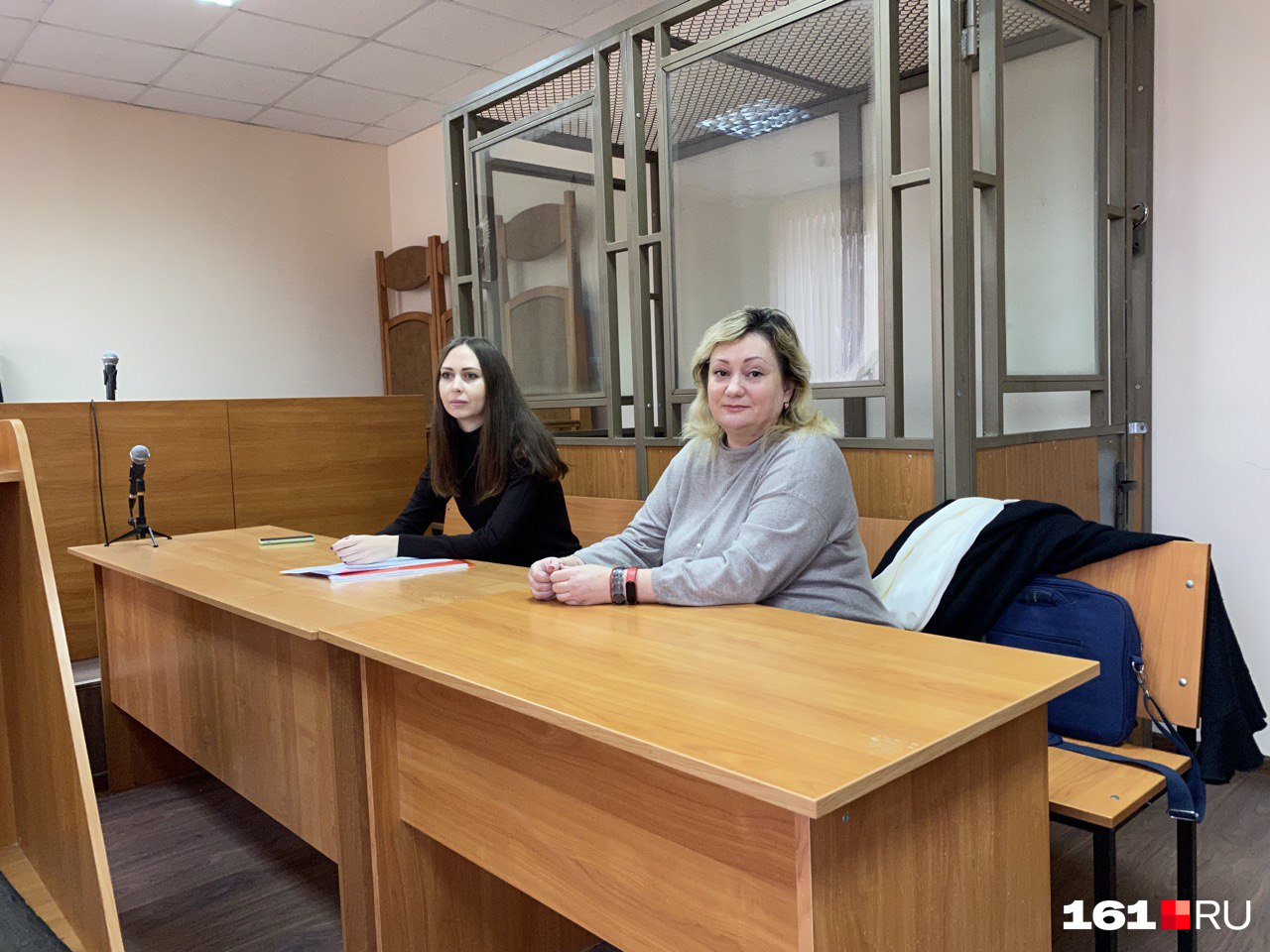 Олеся Шишканова и ее адвокат в суде Олеся Шишканова и ее адвокат в суде