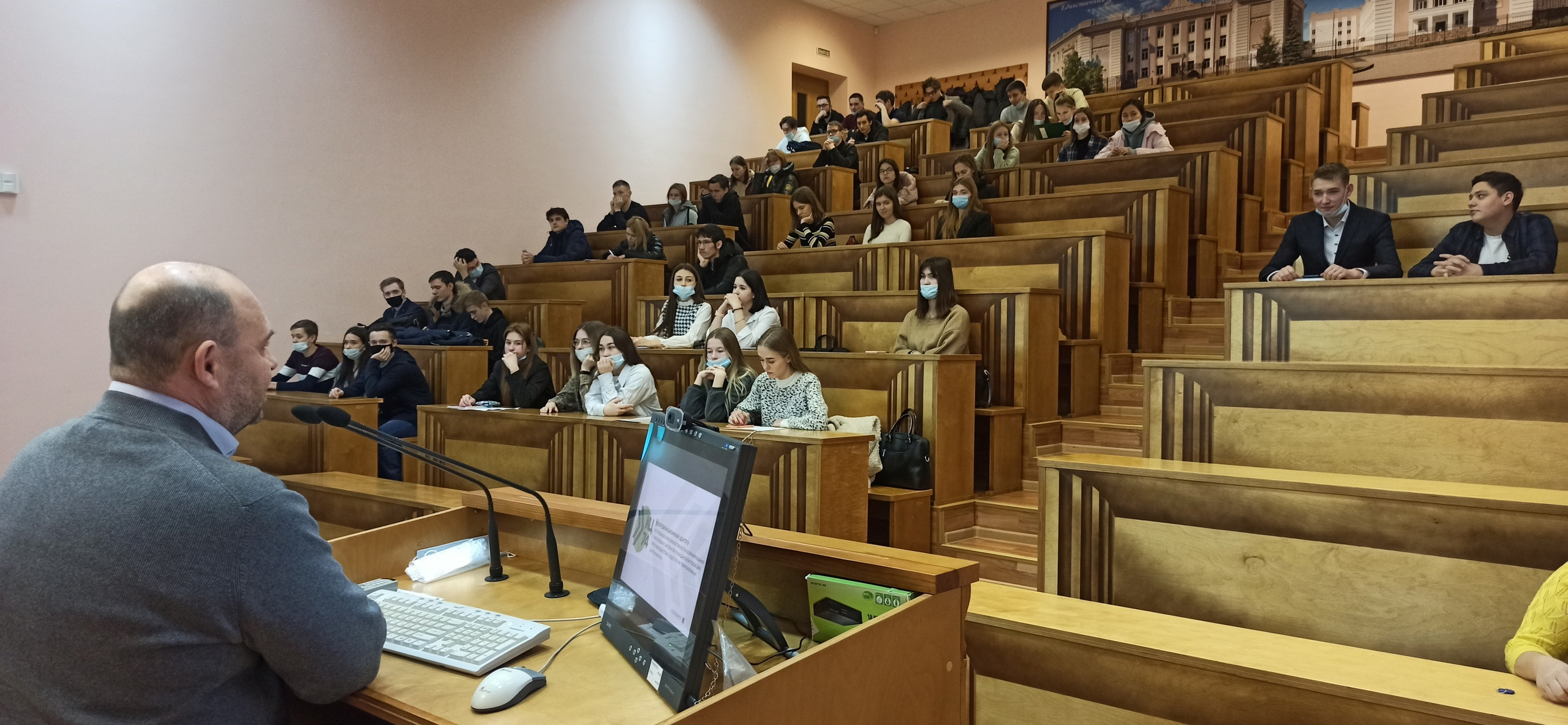 Для реализации мероприятий Координационного центра привлекают студентов ЮУрГГПУ