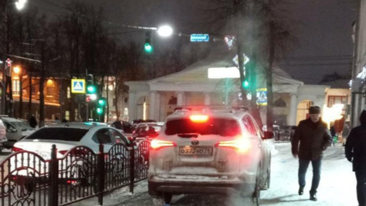 Профессионально не уважаю пешеходов: топ водителей в Ярославле, которые снова всё нарушили