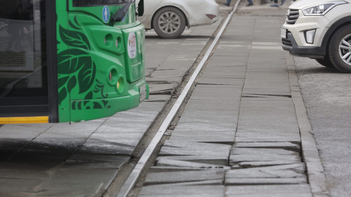 В Краснодаре трамвай переехал мужчину, который лежал на рельсах