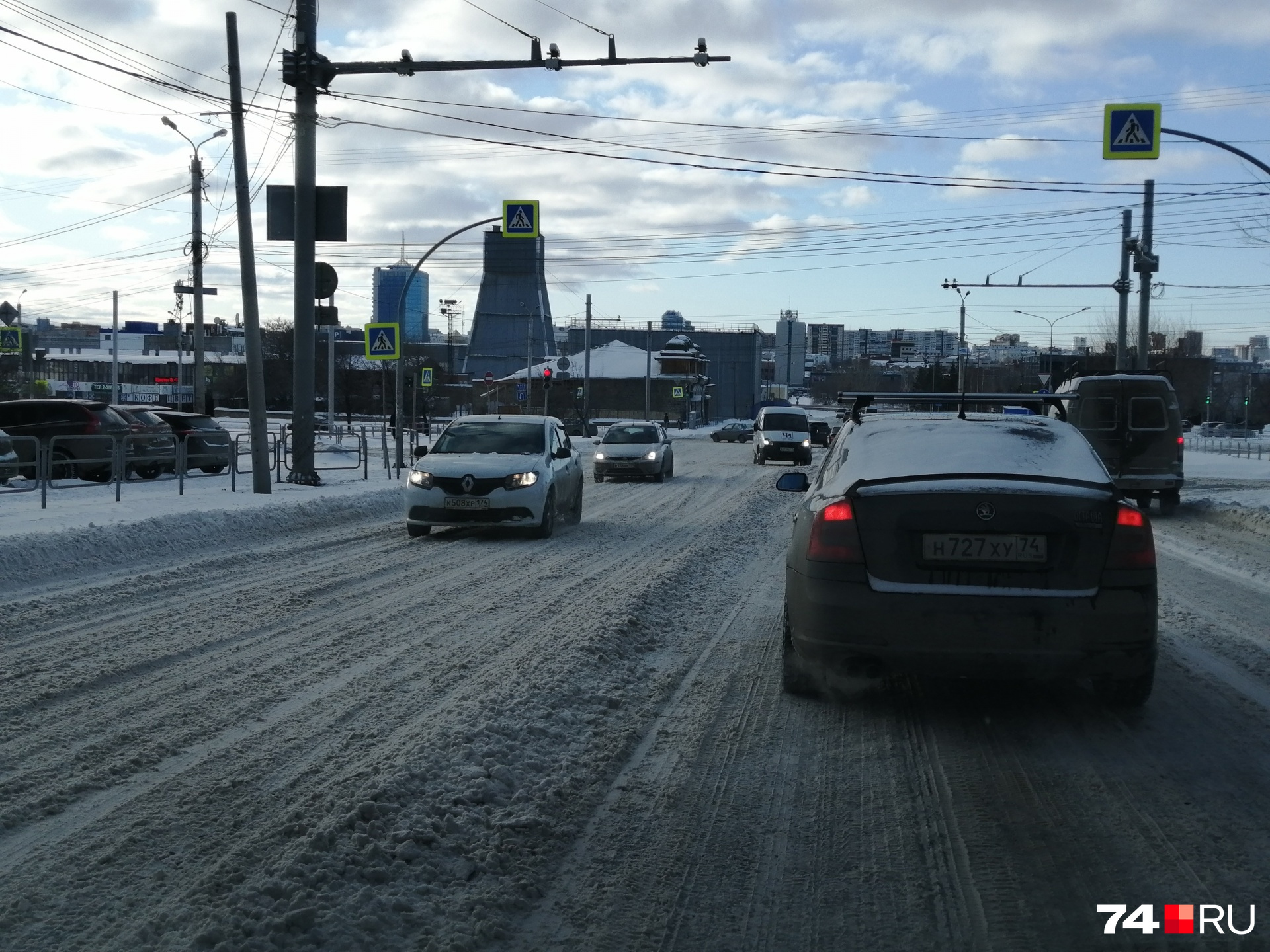 А самая сложная работа для подрядчика наступает зимой — уборка снега и борьба с наледью