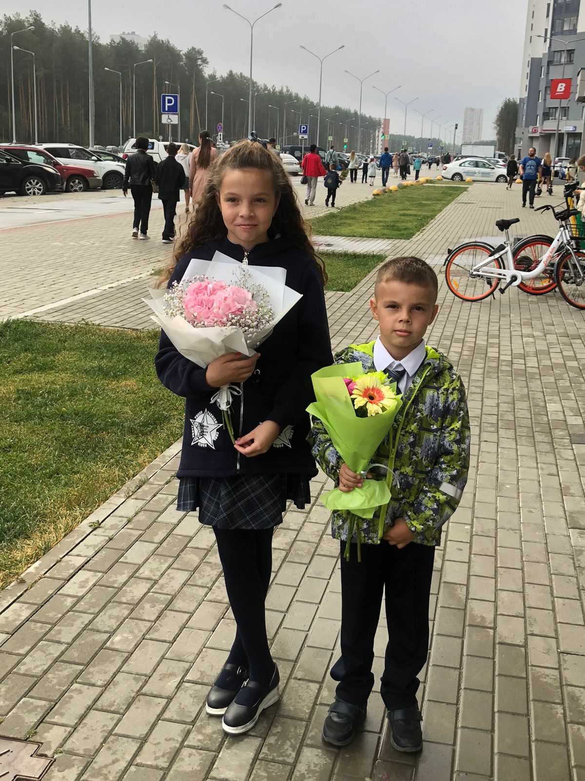 Марк пошел в 1 «П», а Милена в 3 «А» Марк пошел в 1 «П», а Милена в 3 «А»