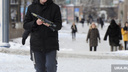 Мальчик, сфотографированный с «оружием» в руках в центре Челябинска, купил игрушечный автомат в магазине