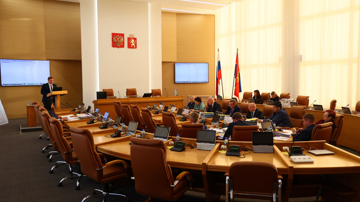 Битва за пост мэра Красноярска — день второй. Комиссия выбирает кандидатов на «третий» круг