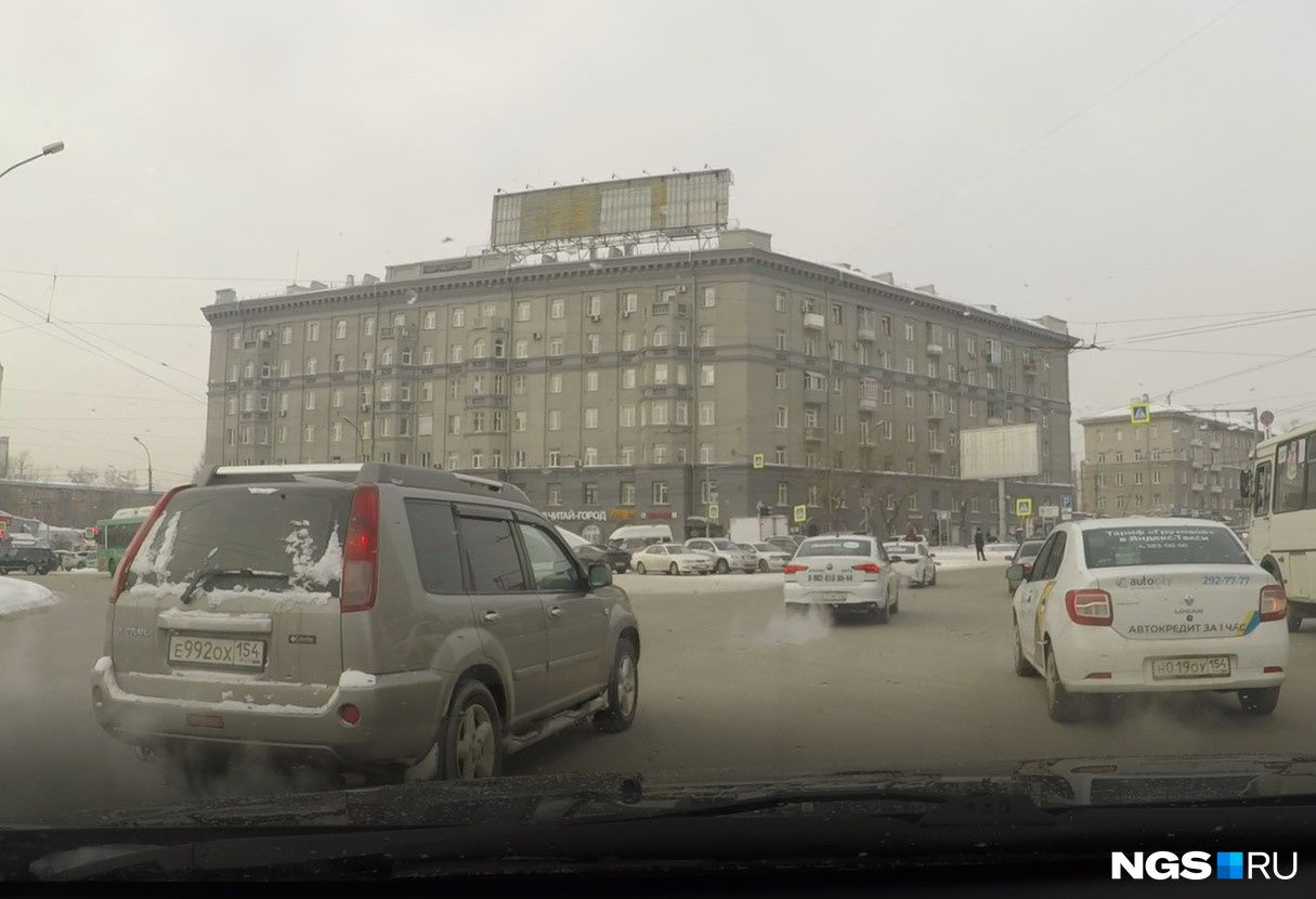 Кольцо на площади Калинина Кольцо на площади Калинина