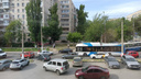 «Повезло тем, кто сел на новый троллейбус»: в Волгограде из-за аварии встал общественный транспорт