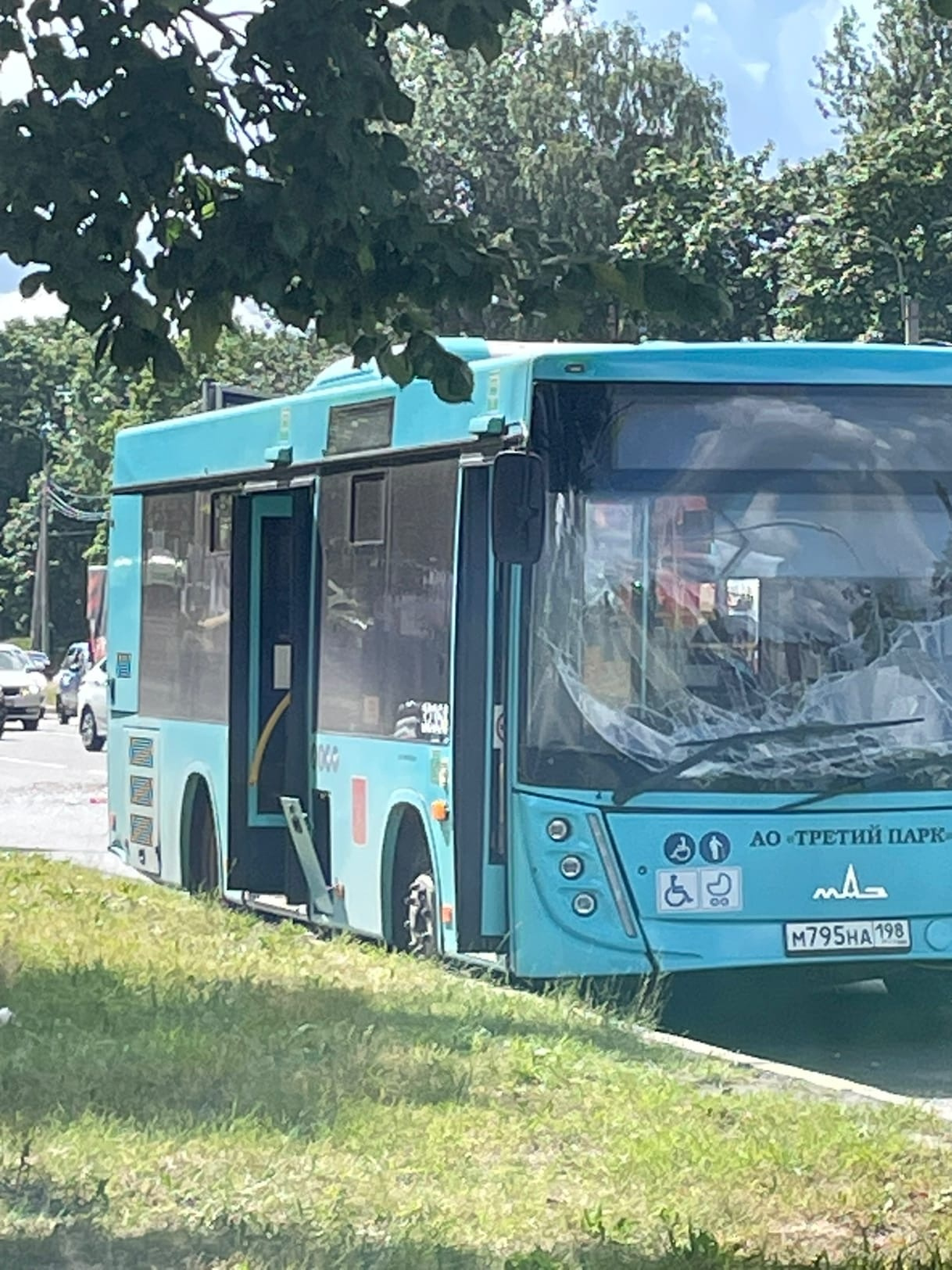 ДТП с автобусом на Выборгском шоссе в Петербурге 6 июля 2022г., подробности  и фото - 6 июля 2022 - ФОНТАНКА.ру