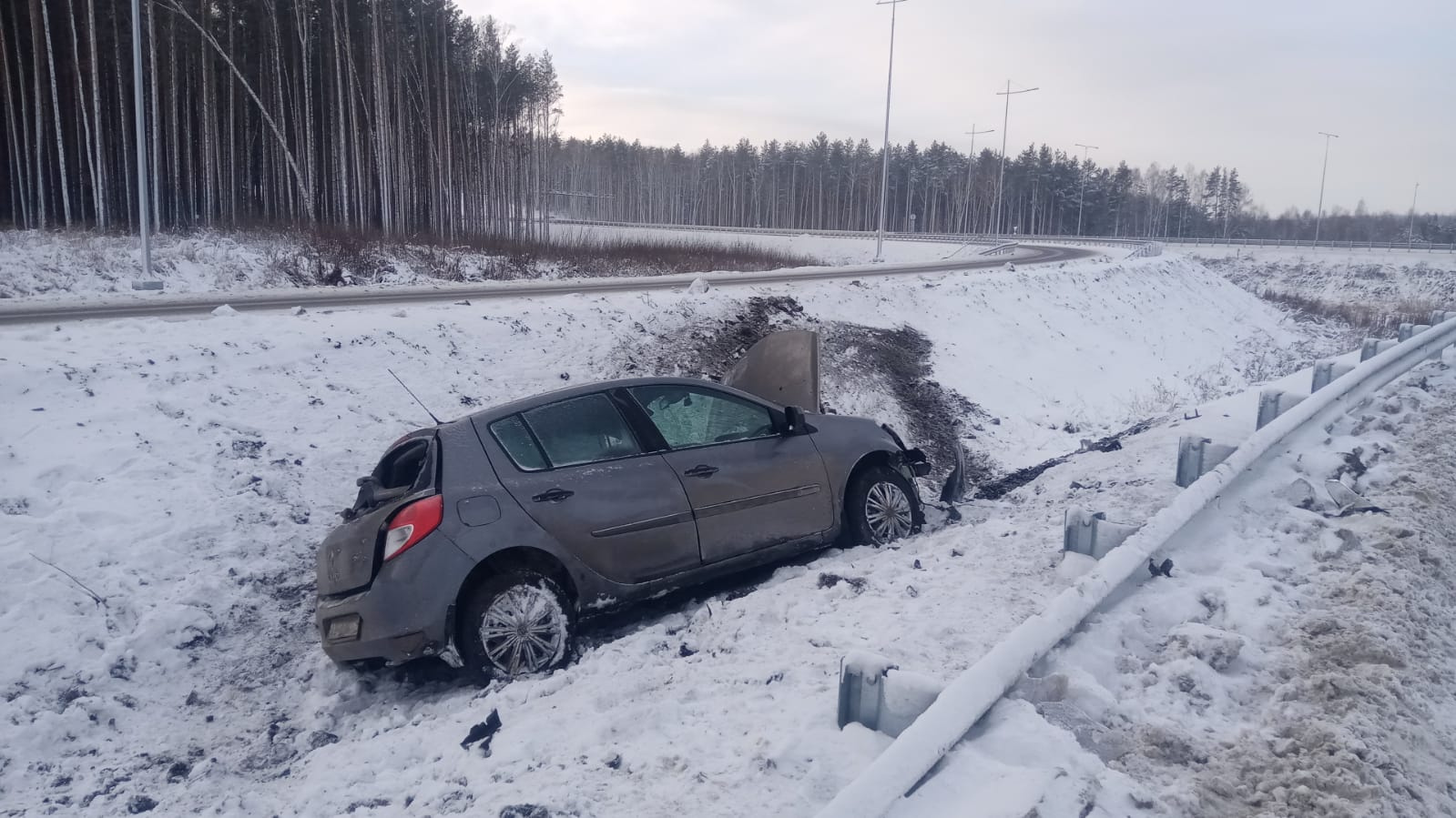 Неудобно сидеть на диване