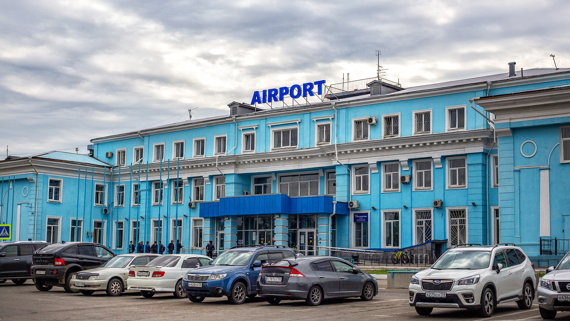 Здание аэропорта иркутск