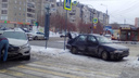 На Комсомольском проспекте водитель иномарки сбил пешехода, вылетев на островок безопасности