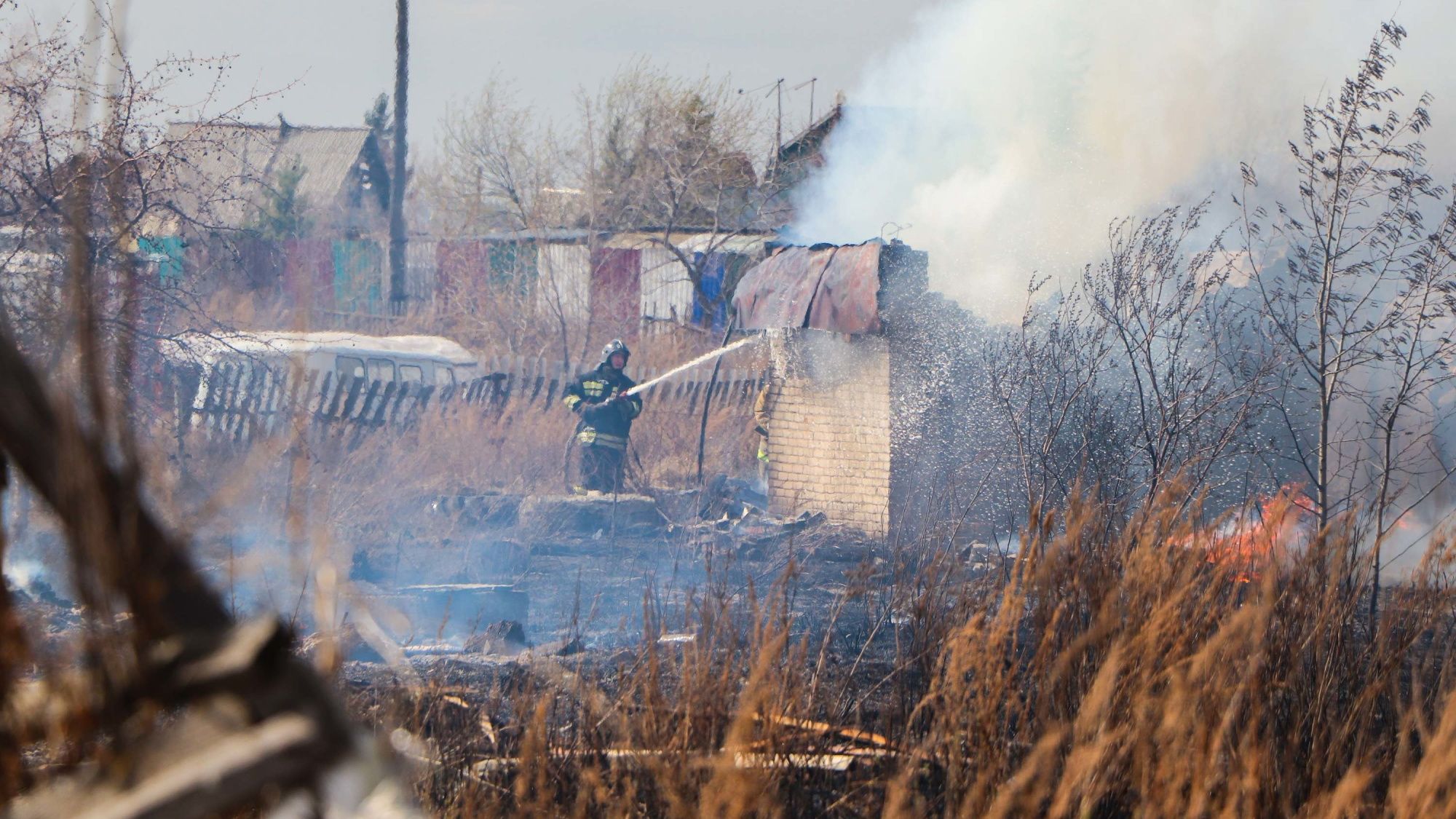 Г курган последние новости на сегодня. Пожар в Кургане сейчас в Рябково. Пожар СНТ Малиновка Курган. Курган пожары 2022. Пожары в Курганской области.