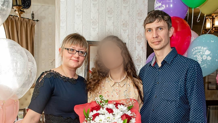 «Мы жили в страхе». На Урале программист зарубил бывшую жену топором на глазах у ее дочки