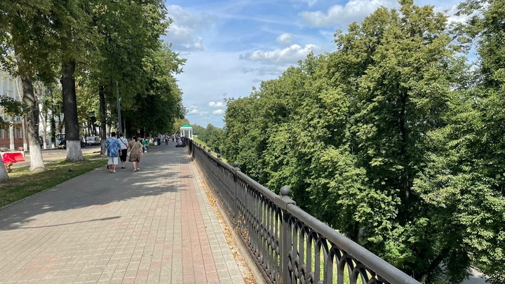 «Позор нашего города»: что не так в Ярославле по мнению туристов и экскурсовода