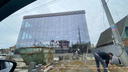 В Краснодаре на въезде в ЮМР построили офисное здание на участке под ИЖС, мэрия его узаконила