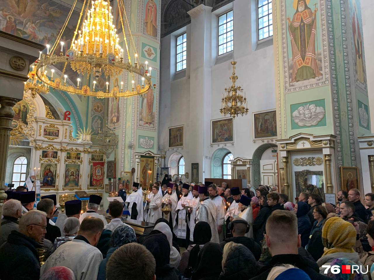 Началось отпевание в Казанском женском монастыре Началось отпевание в Казанском женском монастыре
