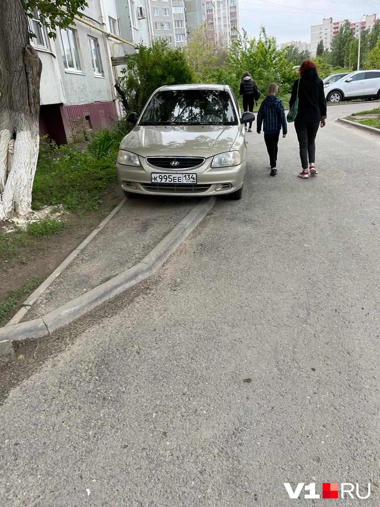 Должно ведь быть наоборот