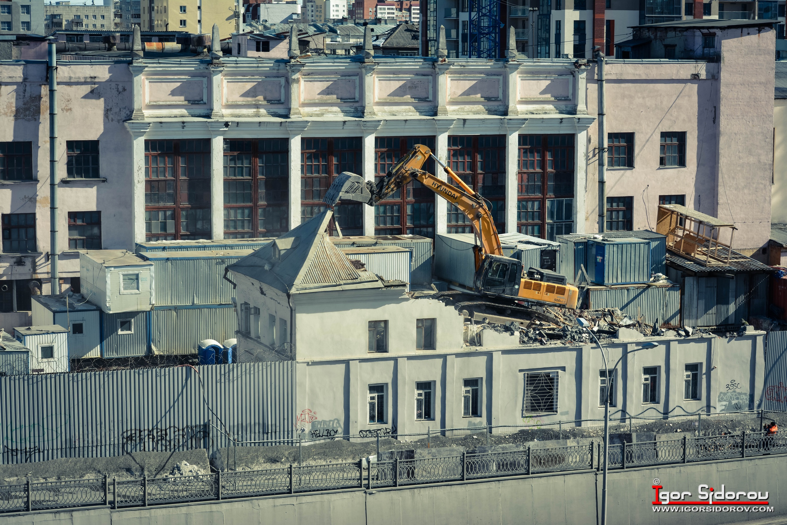 Екатеринбург снесут завод